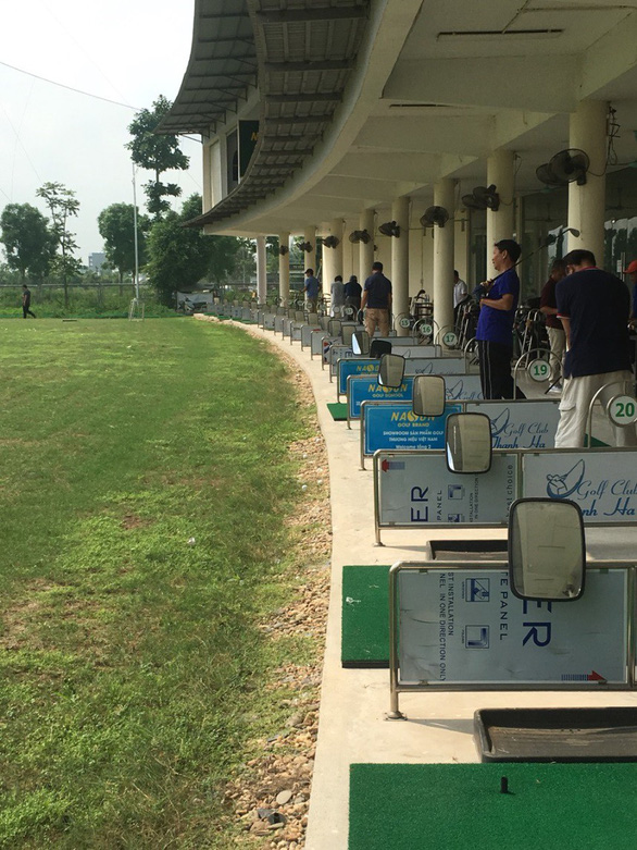 sân tập golf
